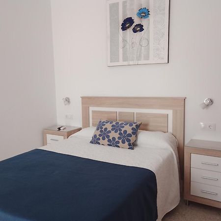 Hostal Los Arcos Hotel Чипиона Екстериор снимка