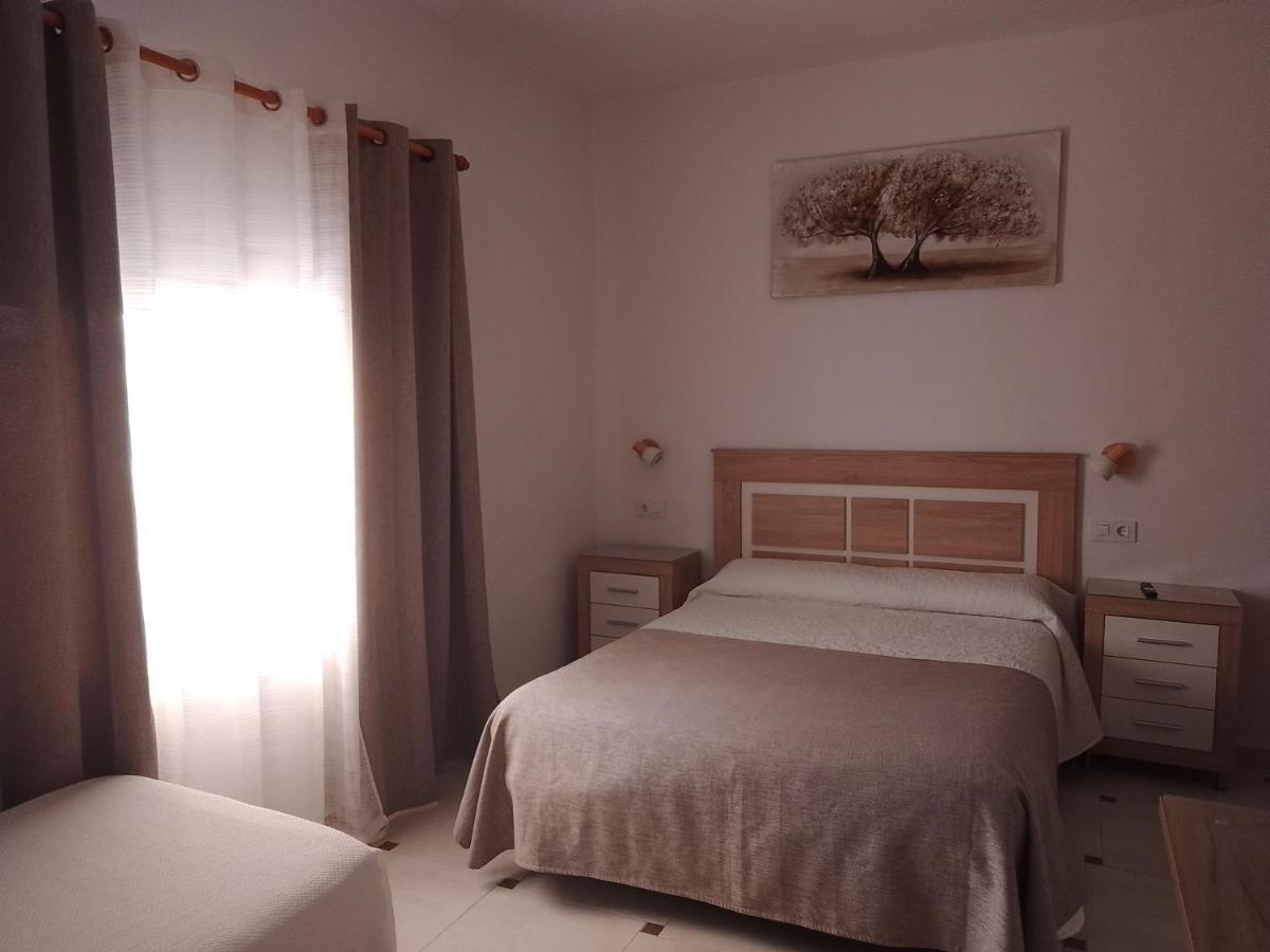 Hostal Los Arcos Hotel Чипиона Екстериор снимка