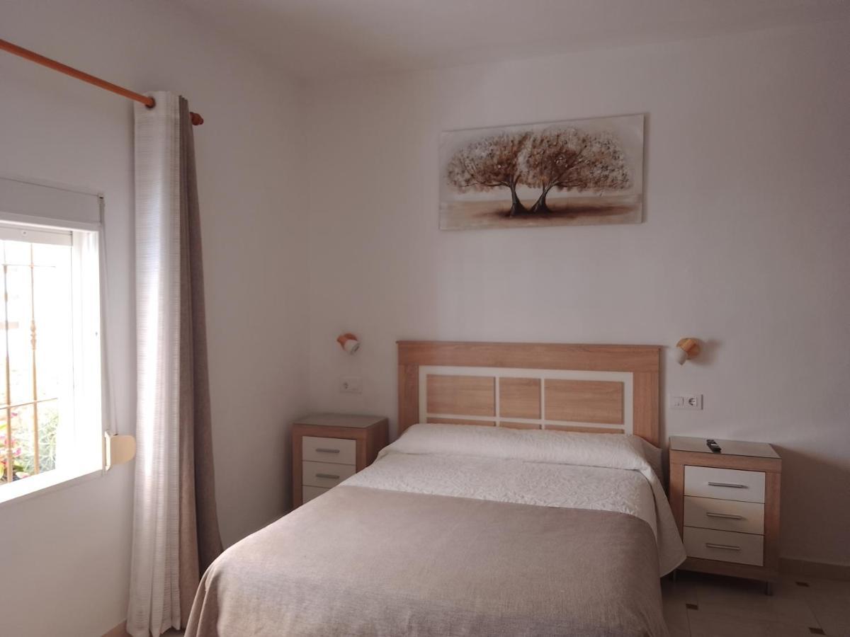 Hostal Los Arcos Hotel Чипиона Екстериор снимка