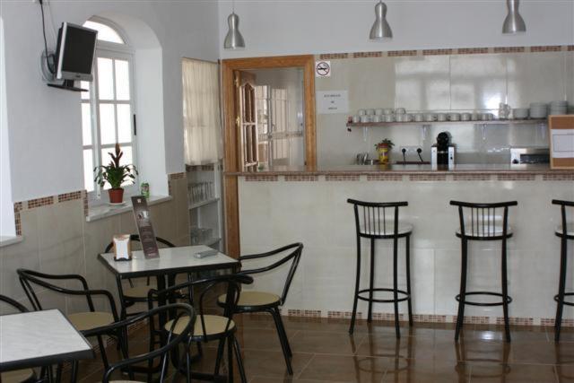 Hostal Los Arcos Hotel Чипиона Екстериор снимка