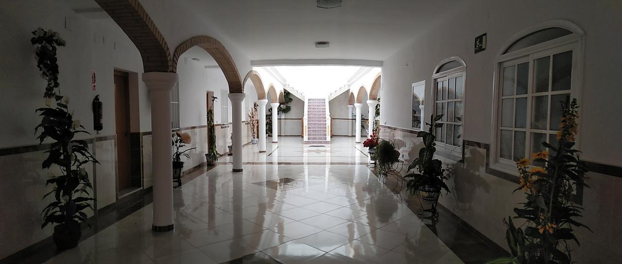Hostal Los Arcos Hotel Чипиона Екстериор снимка
