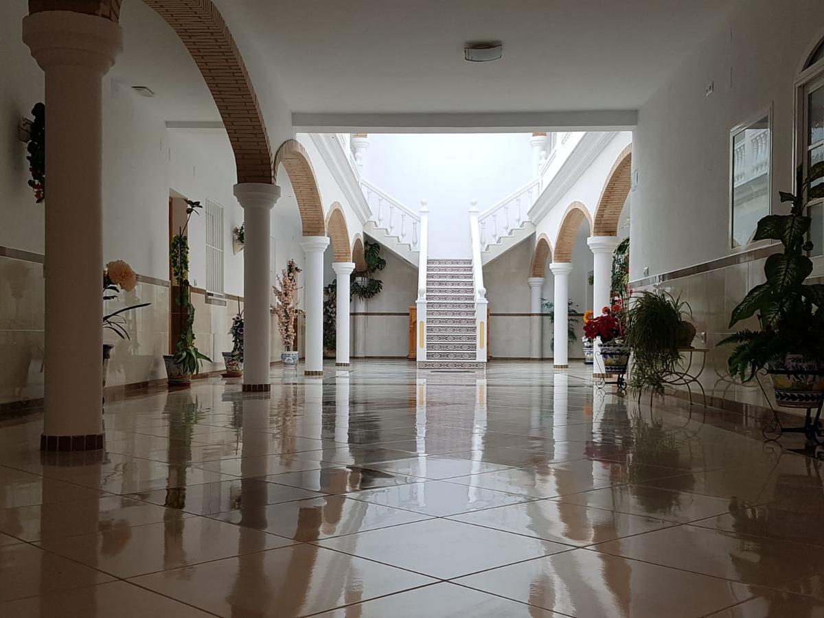 Hostal Los Arcos Hotel Чипиона Екстериор снимка