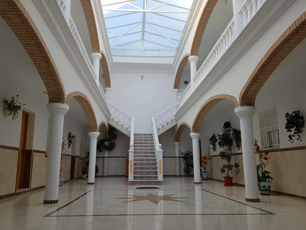 Hostal Los Arcos Hotel Чипиона Екстериор снимка